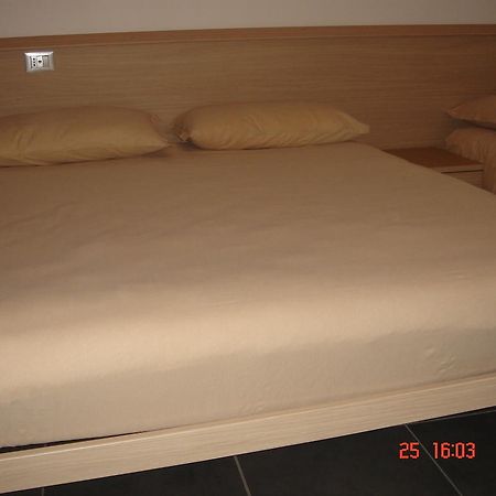 Bossico Bar Trattoria Colombina Affittacamere מראה חיצוני תמונה