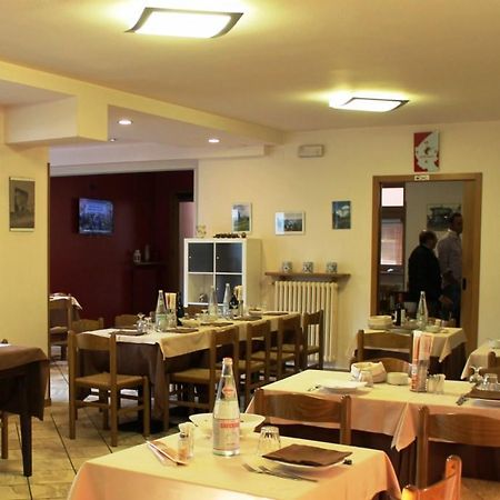 Bossico Bar Trattoria Colombina Affittacamere מראה חיצוני תמונה